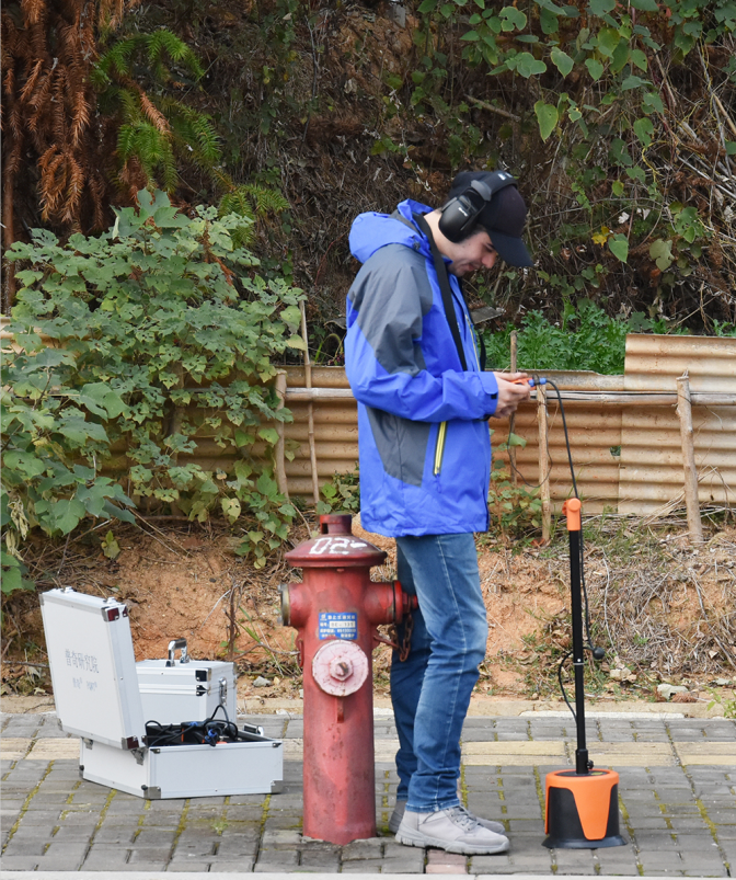 PQWT L6000 Plumbing Water Leak Detector Equipment 7 Inch LCD Touch Screen